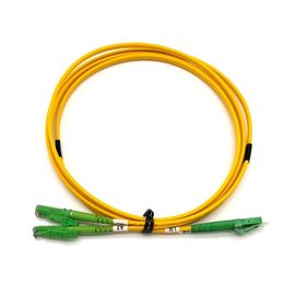 สีเหลือง Outjacket E2000 Patch Cord Fiber Optic APC ตัวเชื่อมต่อ Cap โลหะ SM DX PVC Indoor