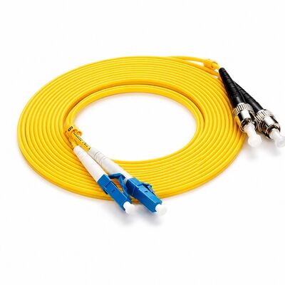 ซื้อ ISO CE RoHS TIA EIA การรับรองแบบเดียว OS2 สายพับไฟเบอร์ออปติกด้วยสายเชื่อม SC LC FC ST online manufacture