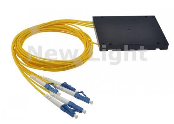 1x4 Single Mode PLC Fiber Optic Splitter กับ LC UPC Connector สําหรับการใช้งาน FTTH