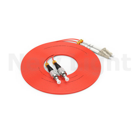 FC-LC Multimode Optical Fiber Patch Cord กับ PVC/LSZH Jacket สําหรับการส่งข้อมูลความเร็วสูง