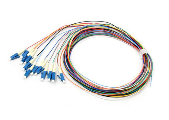 LSZH 12 สี 1m สายไฟเบอร์ออปติก Pigtail กับ SC E2000 FC ST Connectors สําหรับการทํางานที่มั่นคง
