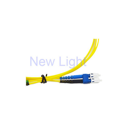 Uniboot Duplex LC to LC Single Mode Fiber Optic Patch Cord สําหรับเครือข่าย FTTH FTTB